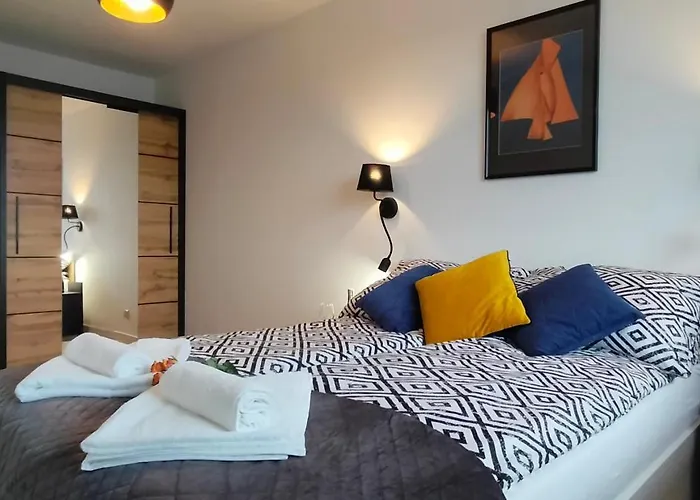 Cicha Przystan Regata Garaz W Cenie